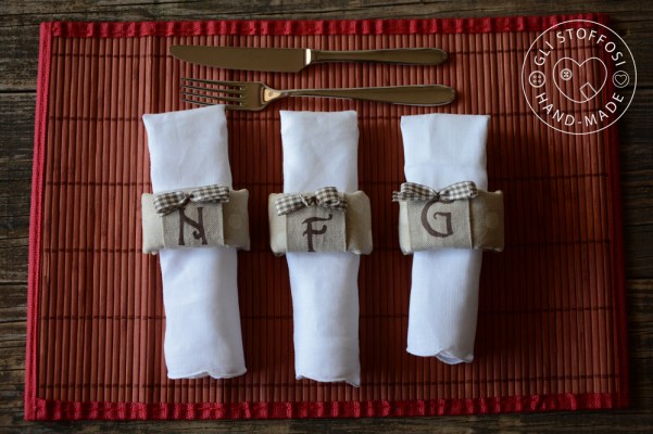 Portatovaglioli country iniziali